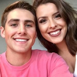 Meet your Posher, Skylar